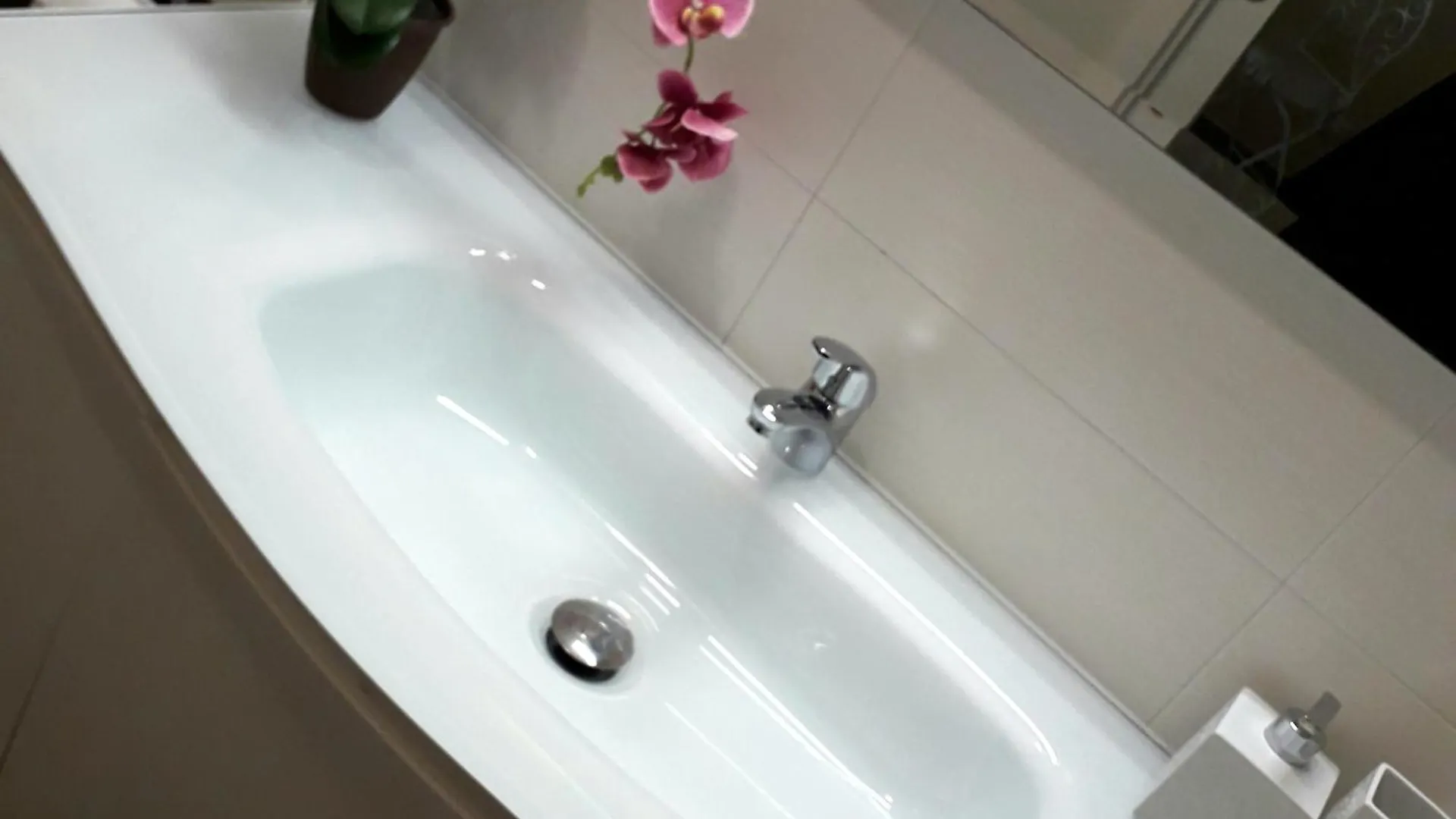 B&B Mercedes Bologna 2*,